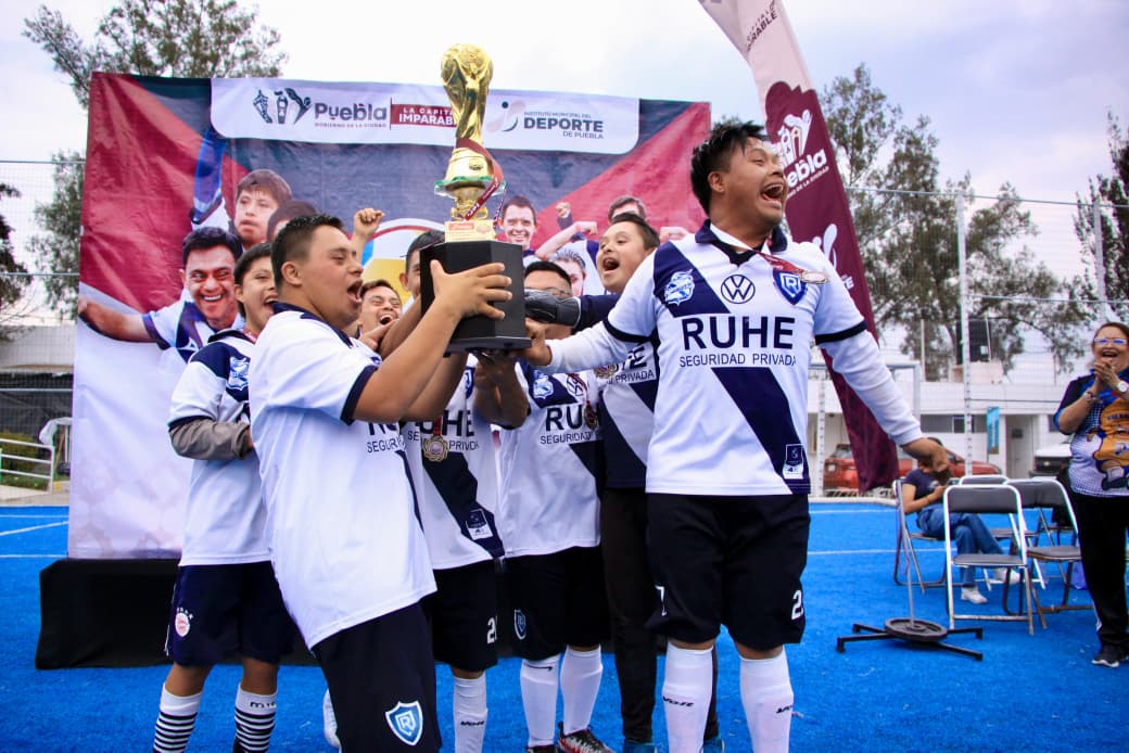 2f931942-da10-41db-8237-1d5ae04ddb1f