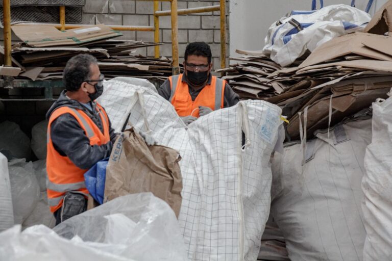 b00c2392-b48e-4448-9ac2-a0a119efc0b4