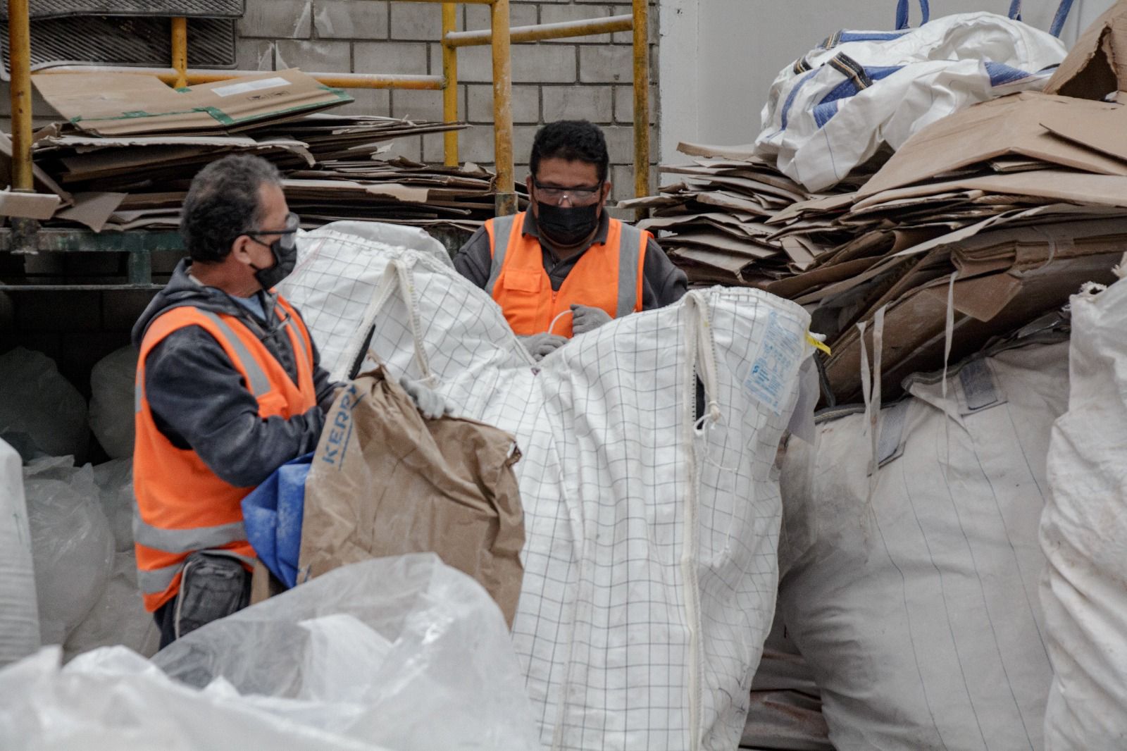 b00c2392-b48e-4448-9ac2-a0a119efc0b4