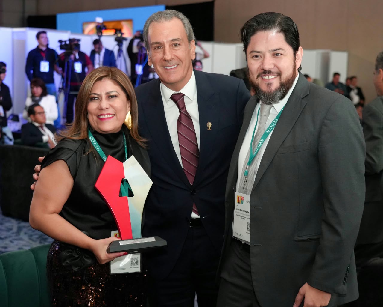 Pepe Chedraui recibe el Premio a las Mejores Prácticas de Gobiernos Locales 2026 por Transparencia Proactiva